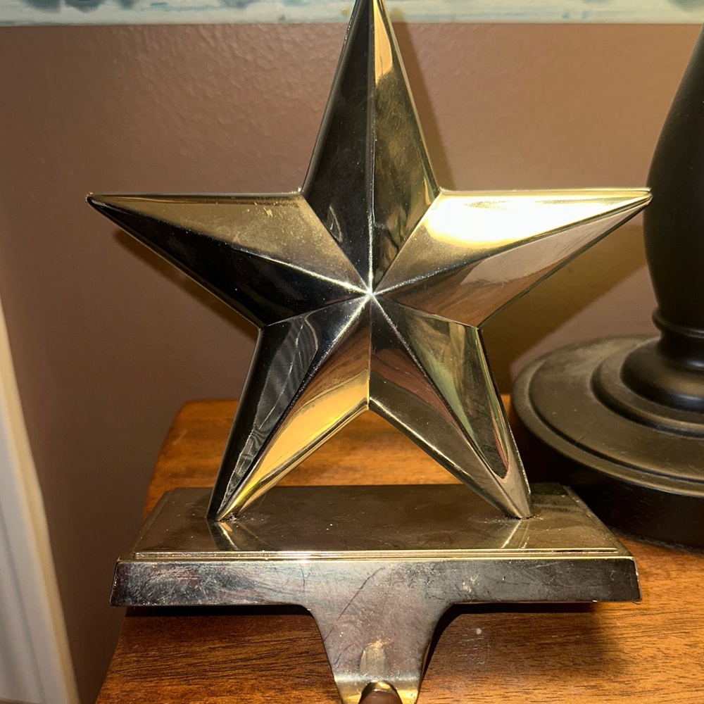 Christmas Metal Silver Star Stocking Holder 7”x5” - Picture 2 of 7